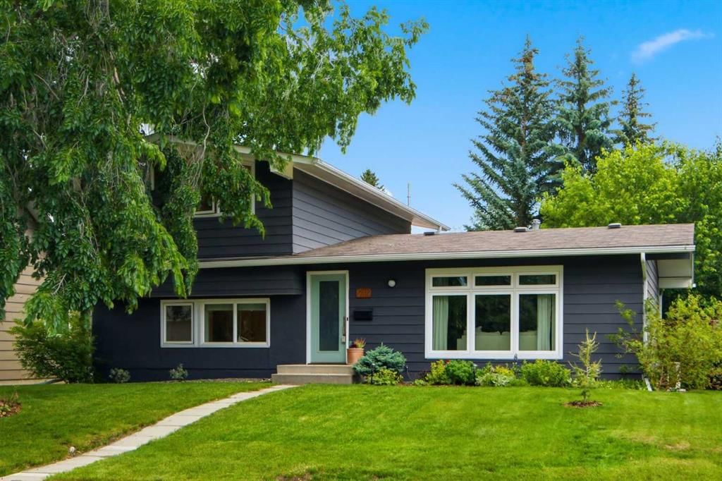 12412 Lake Christina Road SE, Calgary — main listing photo
