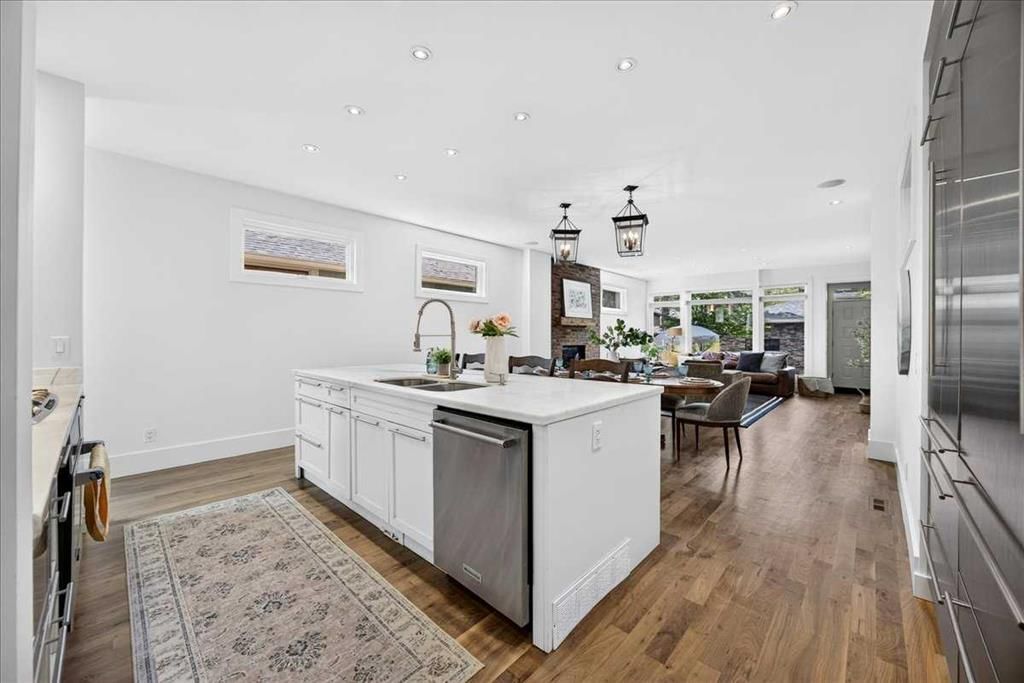 3815 7A Street SW, Calgary — photo 4 of 48