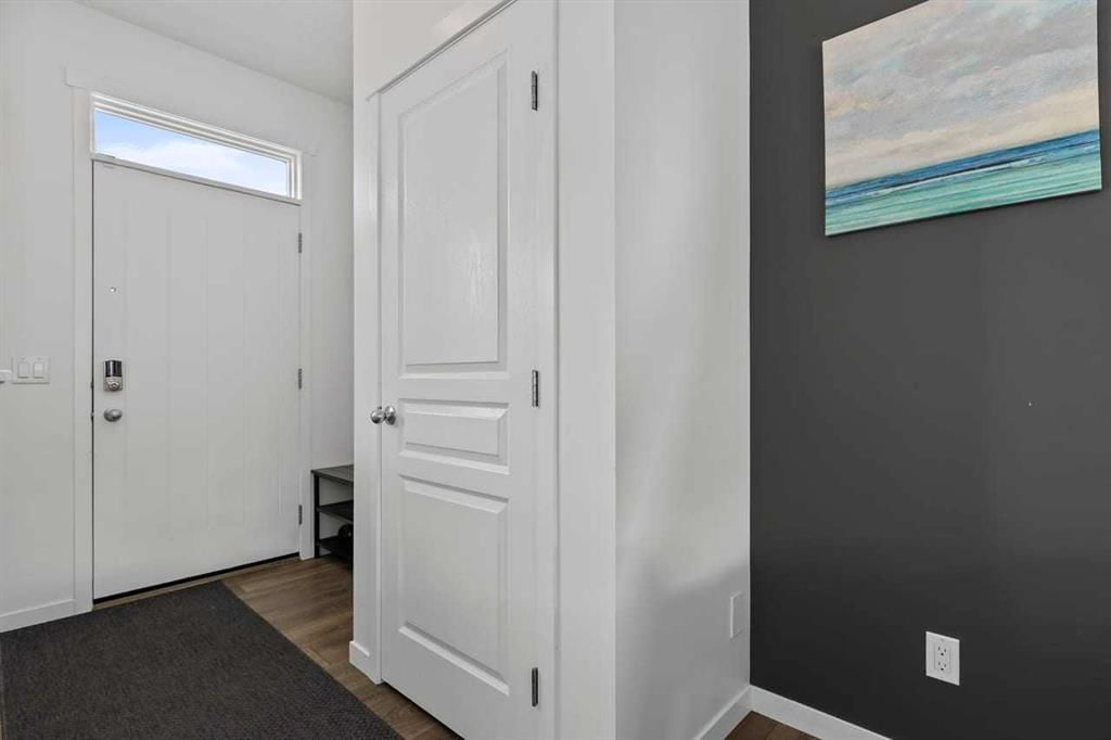 8141 Masters Boulevard SE, Calgary — photo 3 of 42