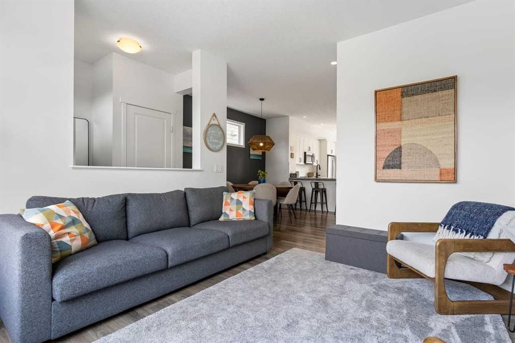 8141 Masters Boulevard SE, Calgary — photo 5 of 42