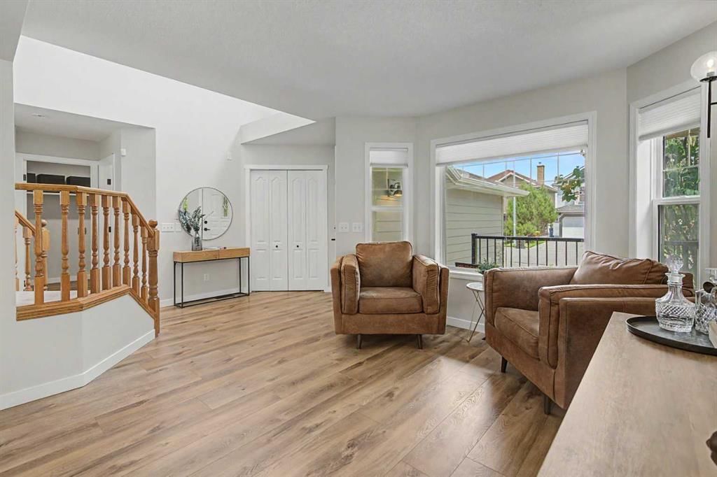 105 Chaparral Court SE, Calgary — photo 4 of 39