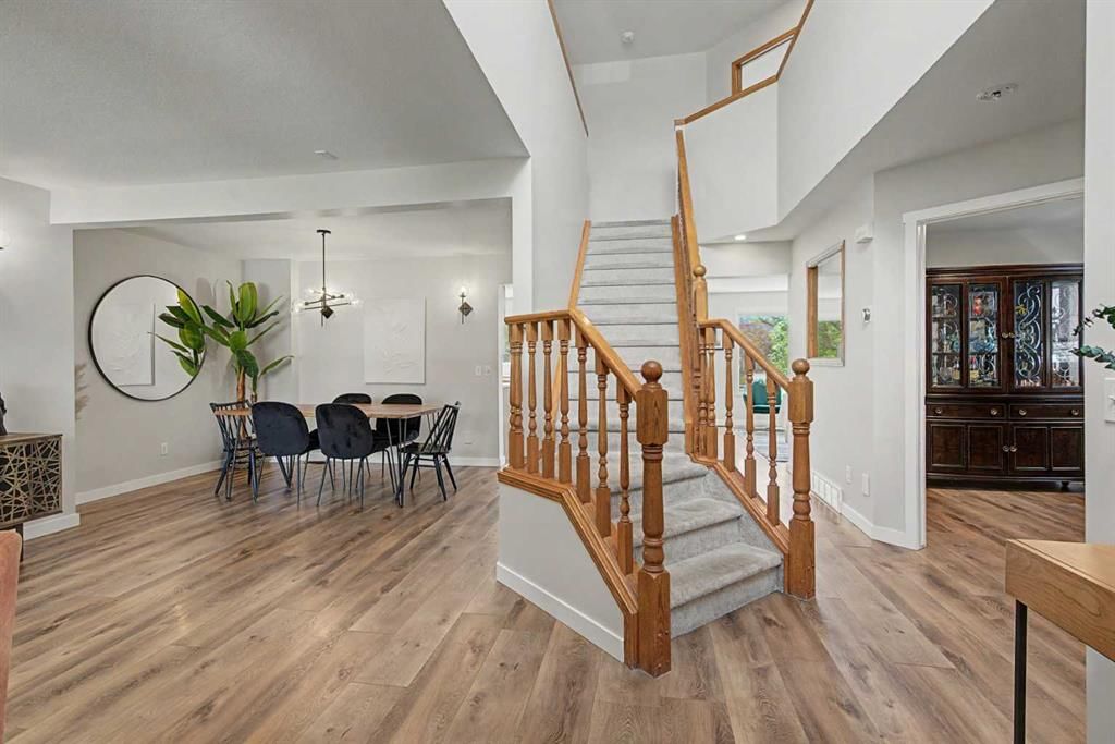 105 Chaparral Court SE, Calgary — photo 5 of 39