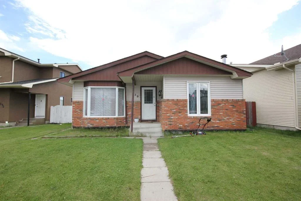 379 Falmere Road NE, Calgary — main listing photo