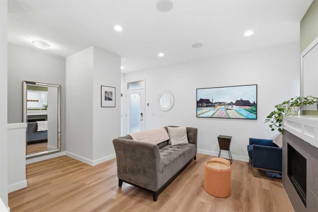 5, 308 11 Avenue NE, Calgary — photo 3 of 36