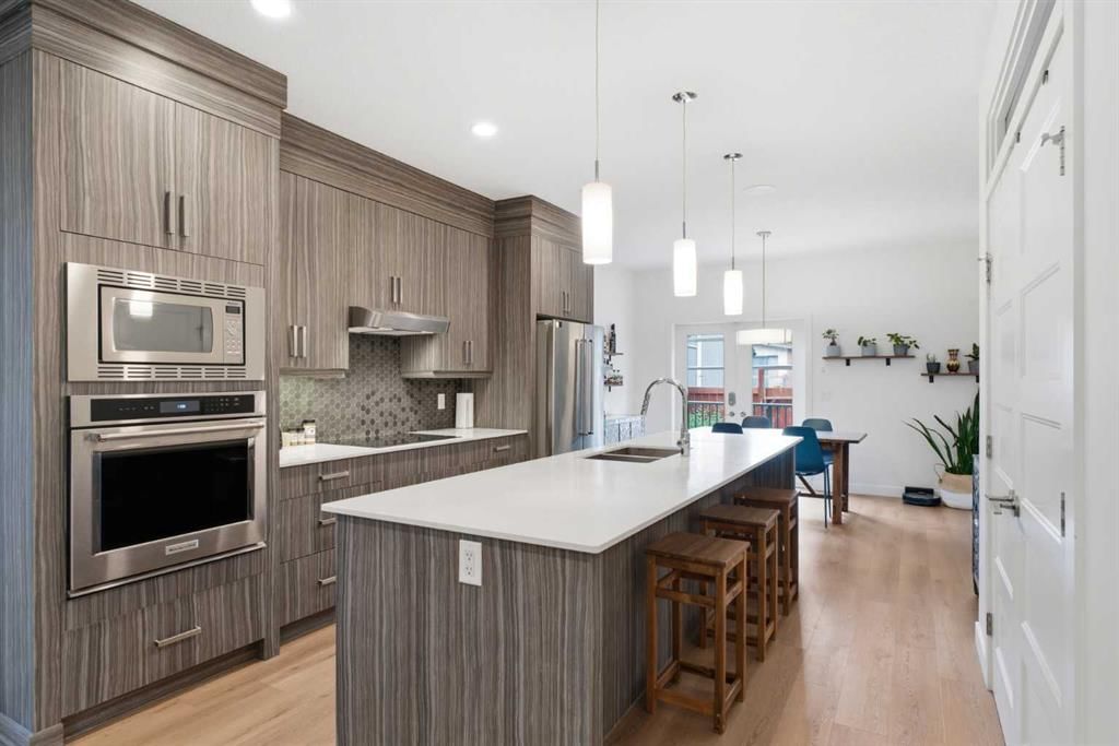 5, 308 11 Avenue NE, Calgary — photo 4 of 36