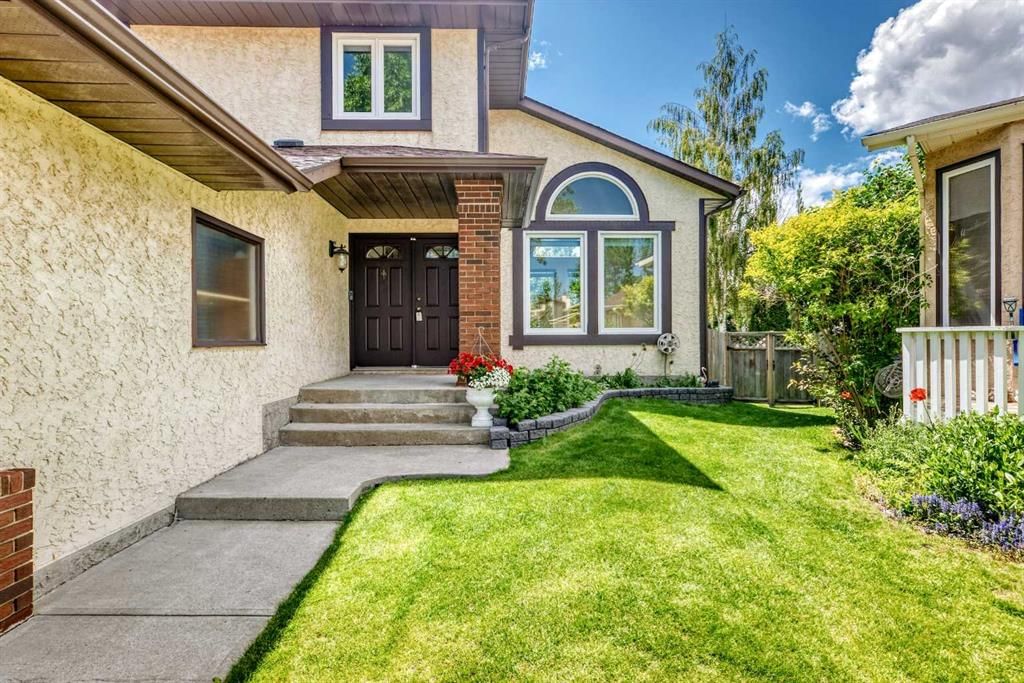 416 Hawkhill Place NW, Calgary — photo 3 of 50