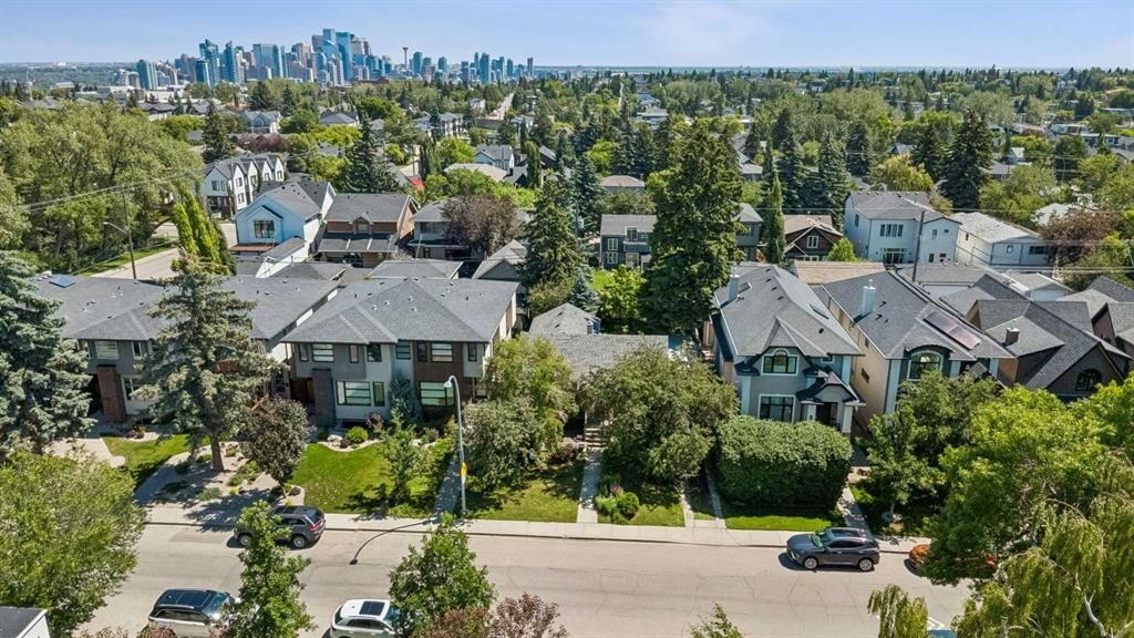 2216 26 Street SW, Calgary — photo 2 of 36