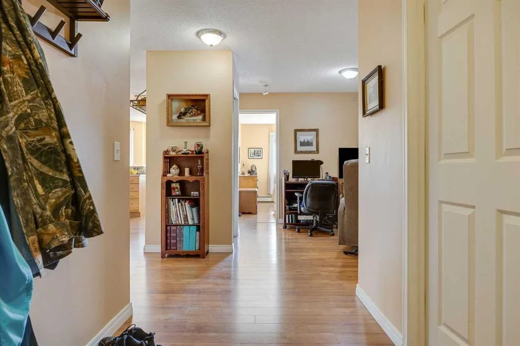 1314, 950 Arbour Lake Road NW, Calgary — photo 3 of 36