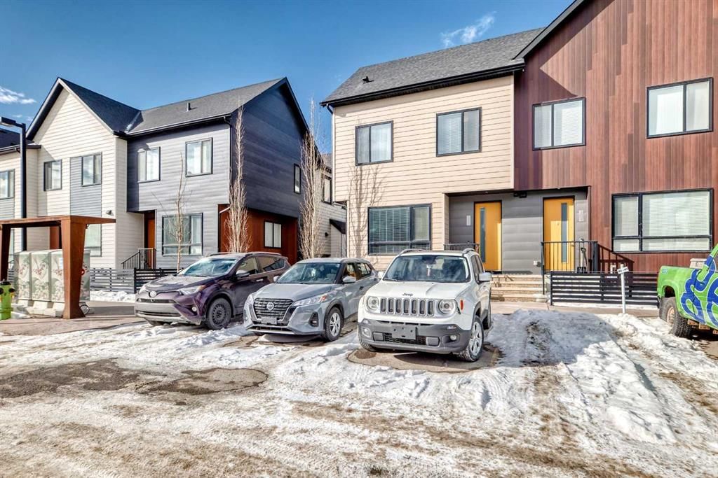 111 Redstone Crescent NE, Calgary — photo 4 of 50