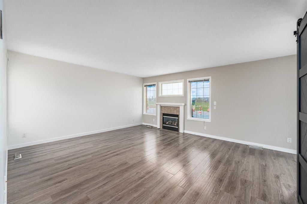 1, 12 Silver Creek Boulevard NW, Airdrie — photo 5 of 46