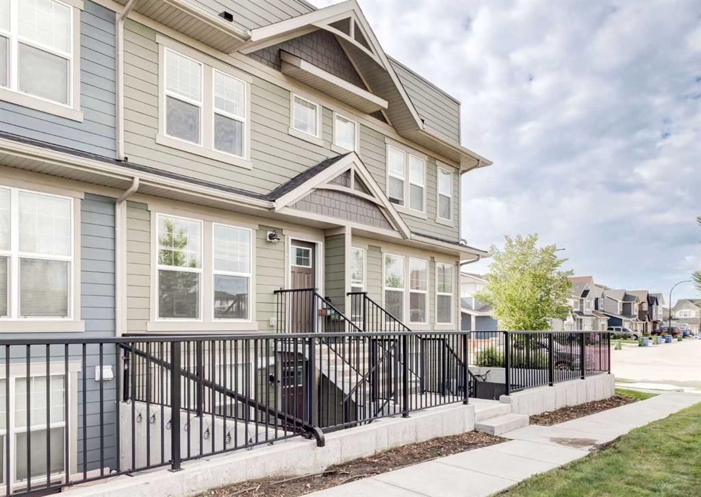 408 Cranbrook Square SE, Calgary — main listing photo