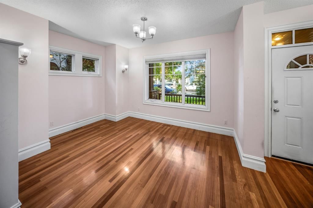 2530 3 Avenue NW, Calgary — photo 5 of 38