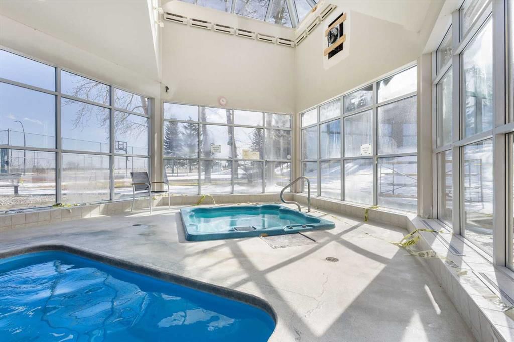 1, 108 Village Heights SW, Calgary — photo 3 of 39