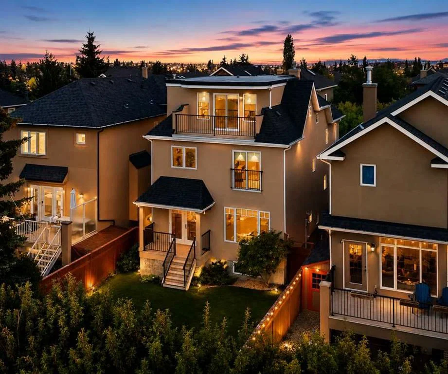24 Aspen Meadows Green SW, Calgary — photo 2 of 38