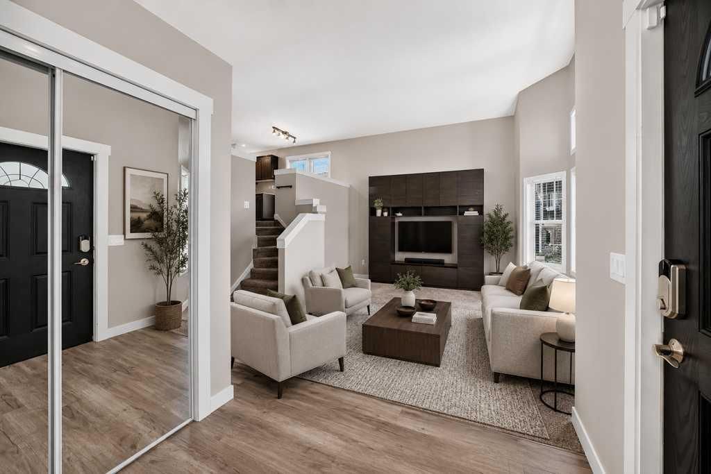 222 Covewood Close NE, Calgary — photo 5 of 39