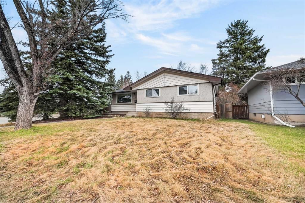 81 Westminster Drive SW, Calgary — photo 3 of 34