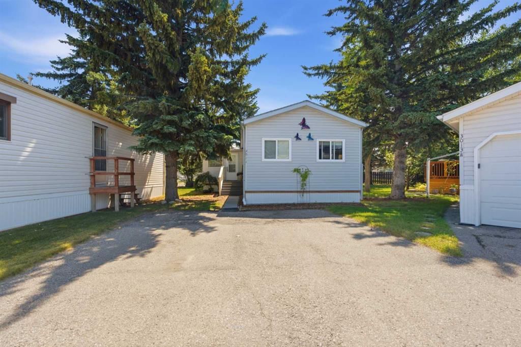 3011 Burroughs Manor NE, Calgary — main listing photo