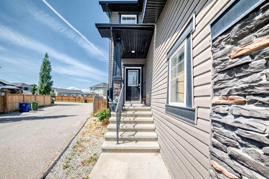 325 Evanspark Gardens NW, Calgary — photo 3 of 49