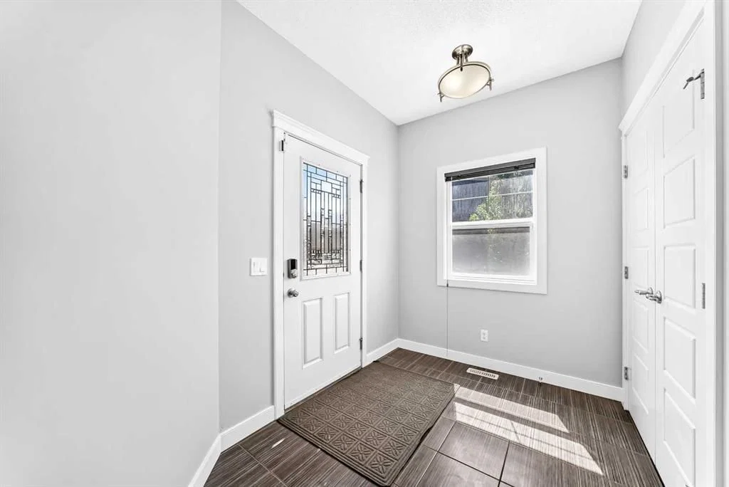 325 Evanspark Gardens NW, Calgary — photo 4 of 49