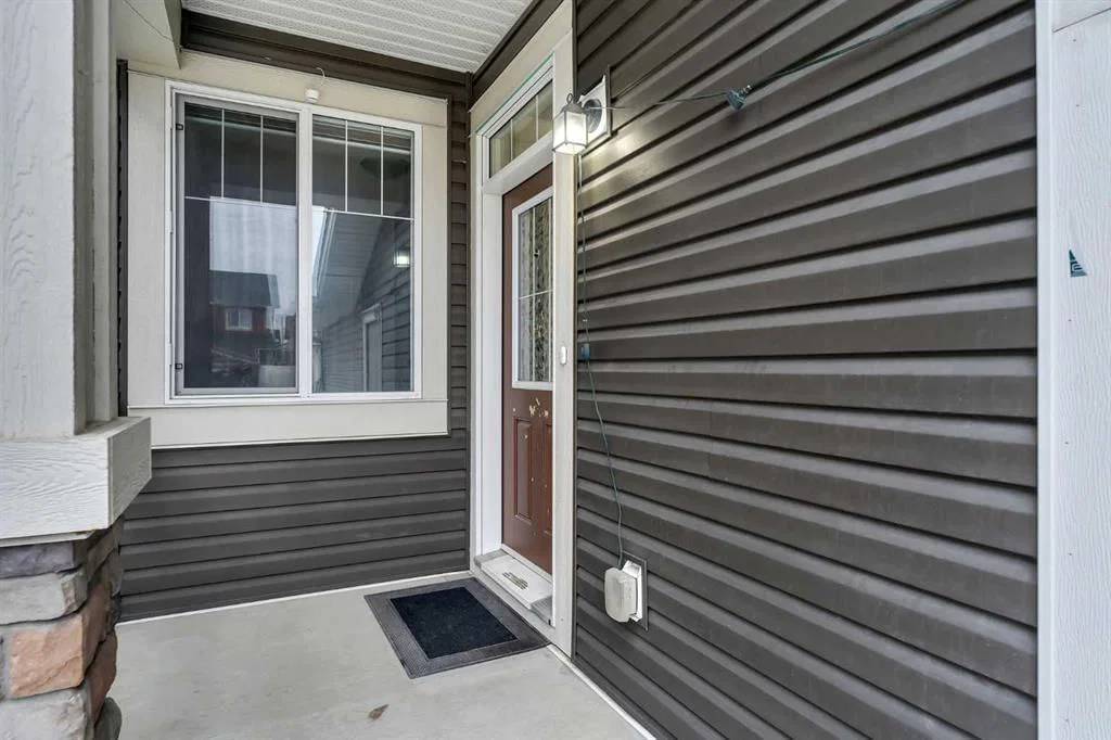 28 Saddlelake Common NE, Calgary — photo 2 of 38