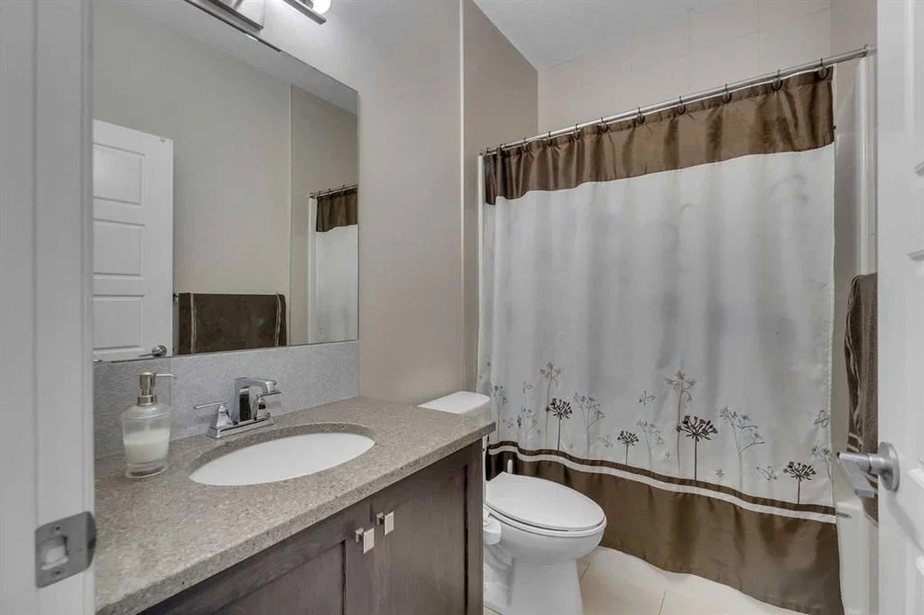 28 Saddlelake Common NE, Calgary — photo 5 of 38