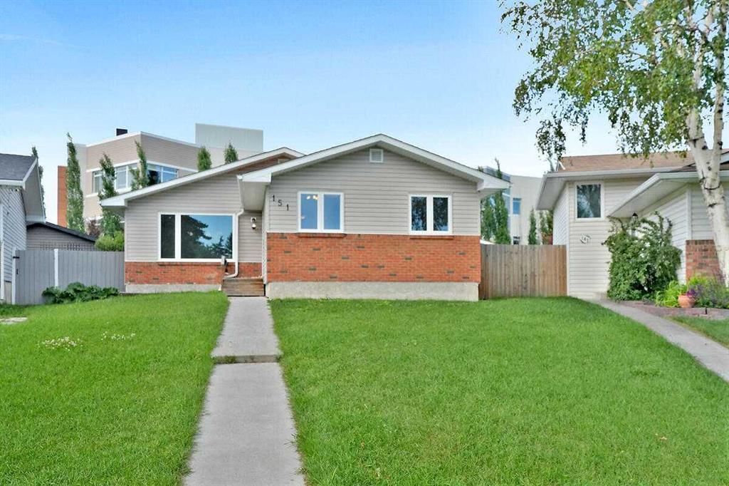 151 Midlawn Close SE, Calgary — main listing photo