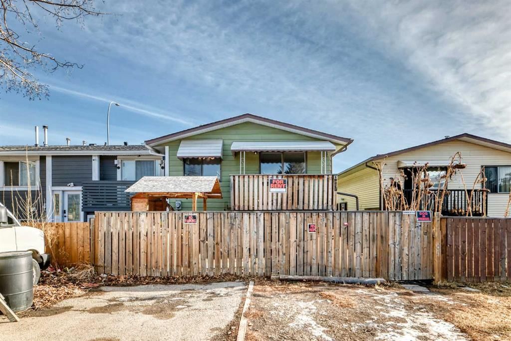 D, 903 44 Street SE, Calgary — recently sold townhome