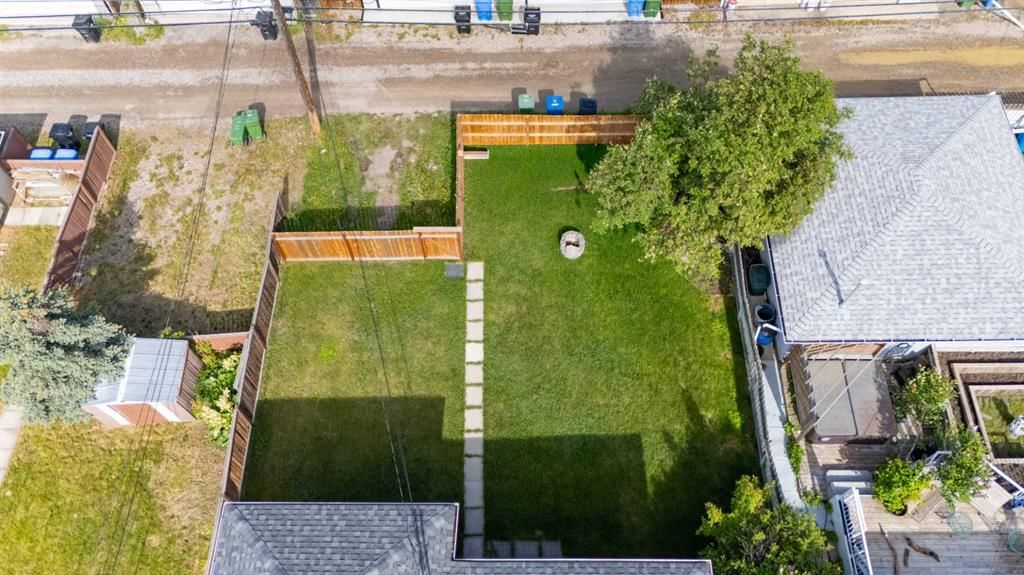 1410 42 Street SW, Calgary — photo 3 of 24