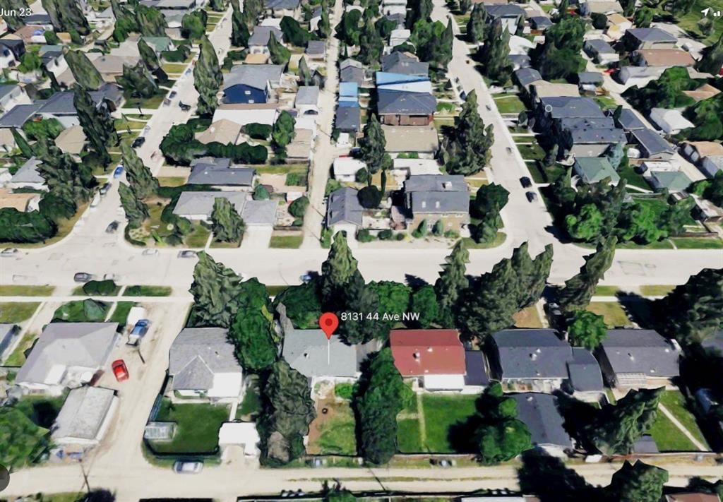 8131 44 Avenue NW, Calgary — photo 4 of 8