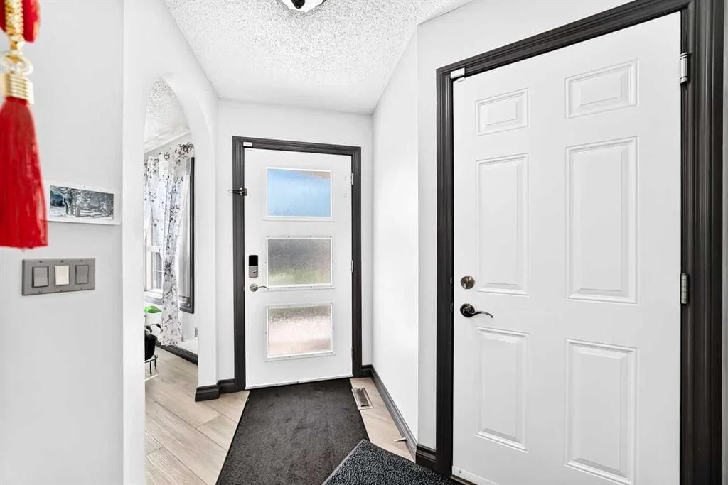 283 Applestone Park SE, Calgary — photo 3 of 40
