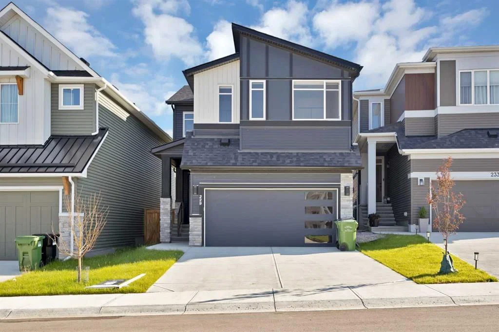 229 Calhoun Crescent NE, Calgary — photo 2 of 43