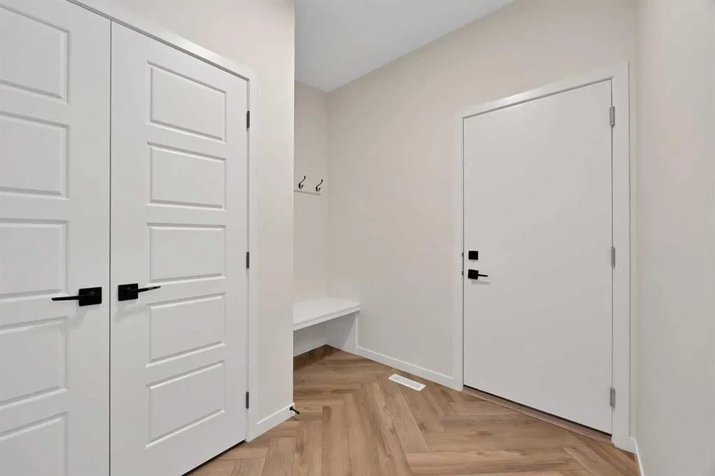 229 Calhoun Crescent NE, Calgary — photo 4 of 43