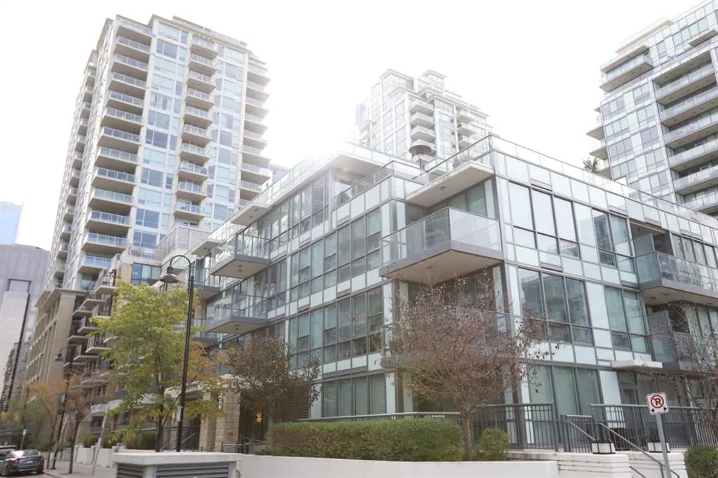 304, 51 Waterfront Mews SW, Calgary — main listing photo