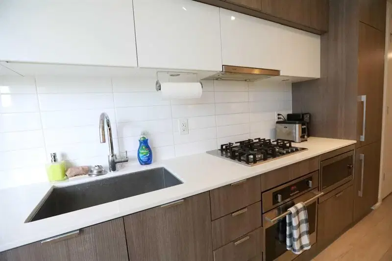 304, 51 Waterfront Mews SW, Calgary — photo 5 of 25