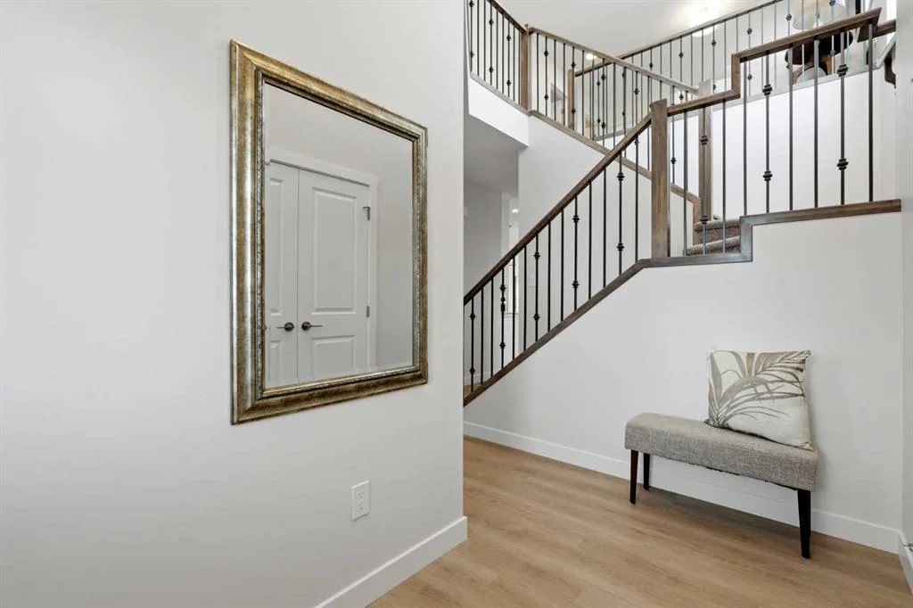 7 Verdure Gate SW, Calgary — photo 4 of 43