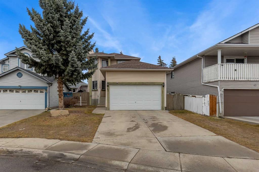 47 Carmel Close NE, Calgary — main listing photo
