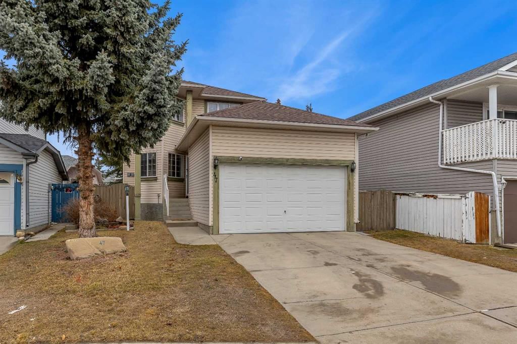 47 Carmel Close NE, Calgary — photo 2 of 31