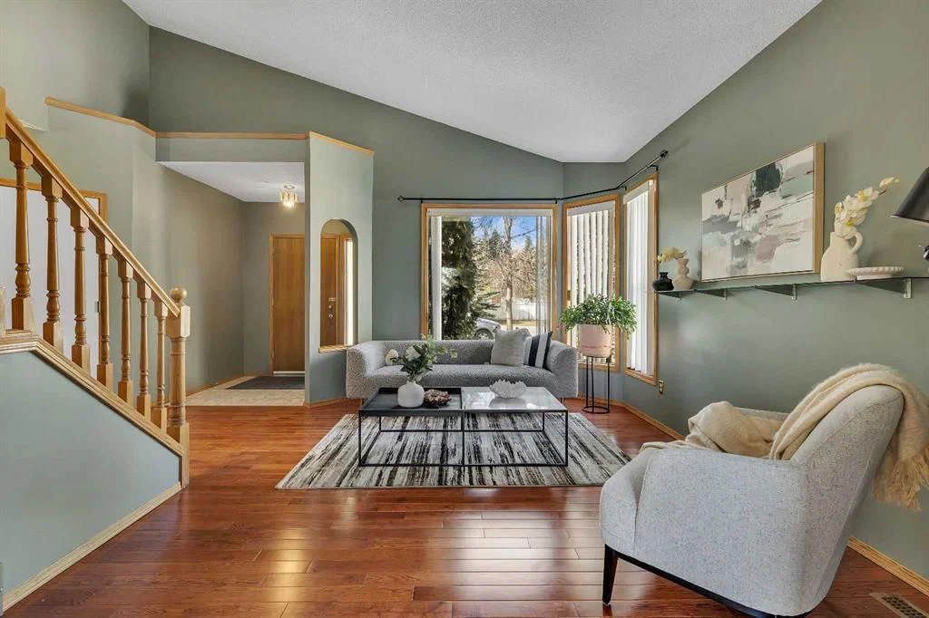 2856 Signal Hill Heights SW, Calgary — photo 5 of 29