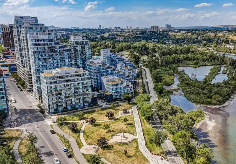 804, 118 Waterfront Court SW, Calgary — recently sold condo