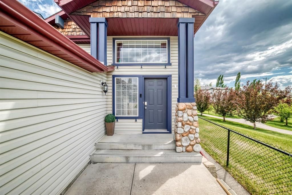 91 Panamount Gardens NW, Calgary — photo 2 of 40