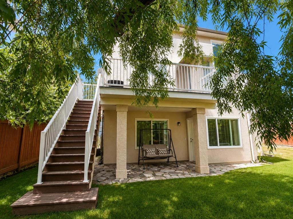 513 Sierra Madre Court SW, Calgary — photo 3 of 43