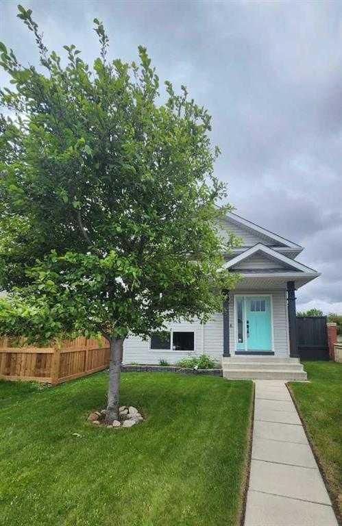 5 Country Hills Drive NW, Calgary — recently sold home
