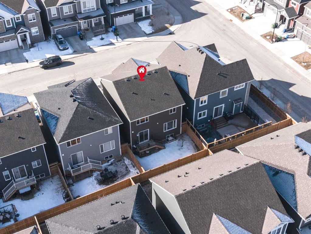 94 Yorkstone Heath SW, Calgary — photo 2 of 34