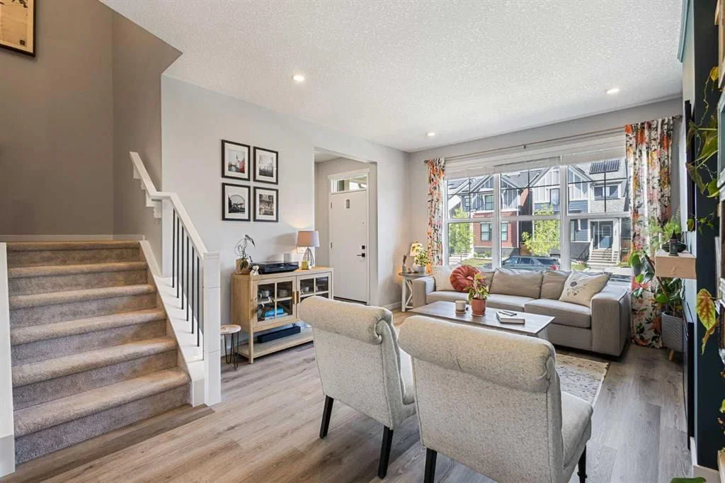 327 Masters Row SE, Calgary — photo 4 of 42