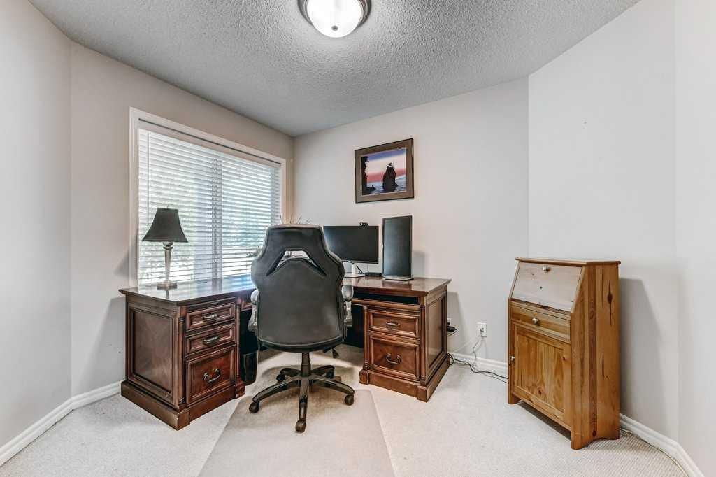 11 Cranfield Link SE, Calgary — photo 3 of 28