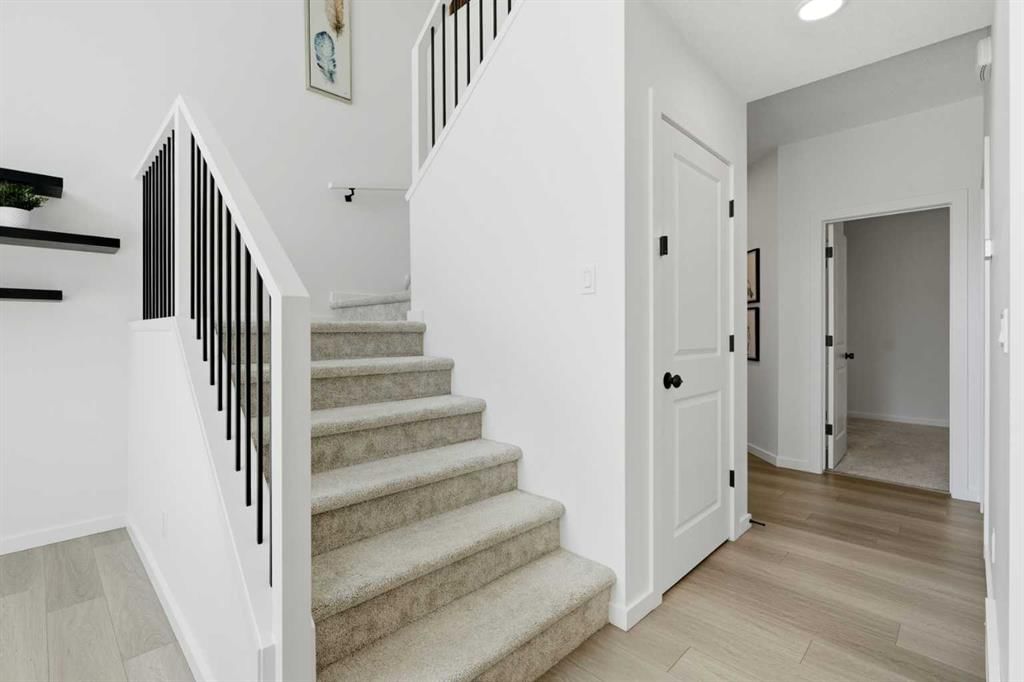 73 Mallard Grove SE, Calgary — photo 3 of 47