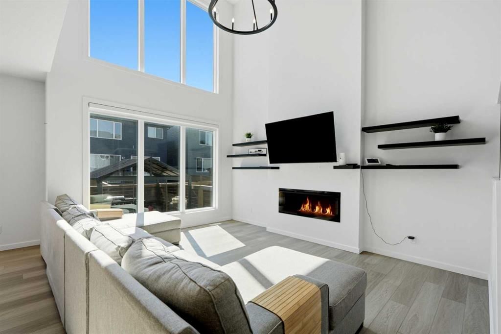 73 Mallard Grove SE, Calgary — photo 4 of 47