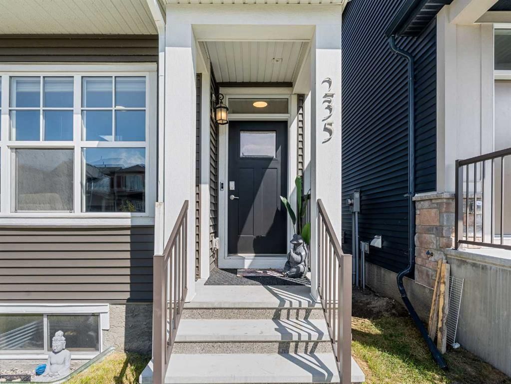 235 Aquila Way NW, Calgary — photo 2 of 30