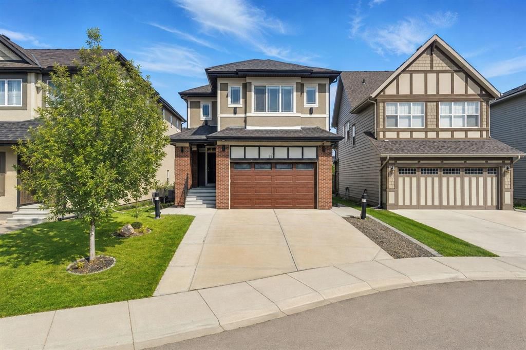 92 Masters Court SE, Calgary — photo 2 of 50
