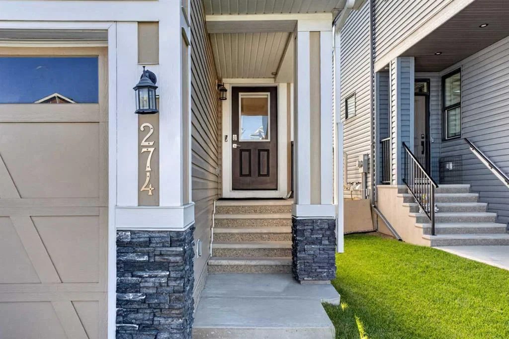 274 Lucas Place NW, Calgary — photo 2 of 50
